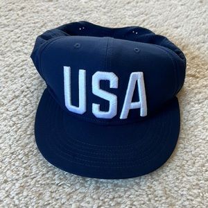USA Nike hat! Breathable material. One size fits most. Navy blue.